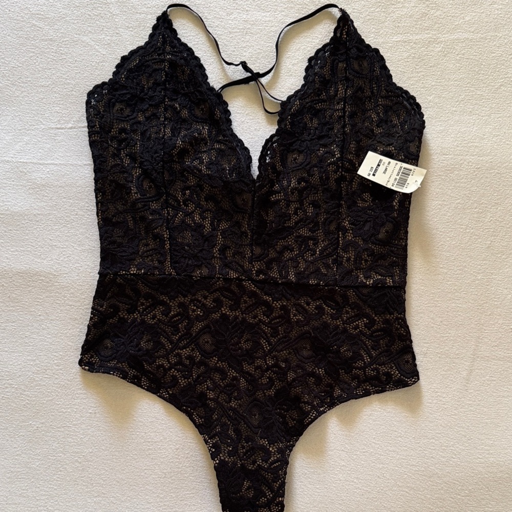 Lace Plunge Bodysuit - Black